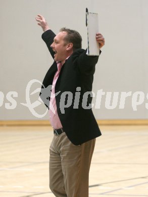 Volleyball Bundesliga. Cup. ATSC Wildcats gegen AVC Klagenfurt.  AVC Coach Roland Kosnjek. Klagenfurt, am 3.12.2006.
Foto: Kuess
---
pressefotos, pressefotografie, kuess, qs, qspictures, sport, bild, bilder, bilddatenbank