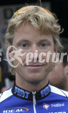 Rad. Gerrit Glomser (?sterreich).
Rund um K?ln. K?ln, am 17.4.2006.
?qspictures/Mareike Engelbrecht

---
pressefotos, pressefotografie, kuess, qs, qspictures, sport, bild, bilder, bilddatenbank