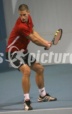 Tennis. K?rntner Hallenmeisterschaft. K?rntner Vizemeister Bertram Steinberger  (Strassburg) . Klagenfurt, am 4.1.2007.
Foto: Pewopixx/Kuess
---
pressefotos, pressefotografie, kuess, qs, qspictures, sport, bild, bilder, bilddatenbank