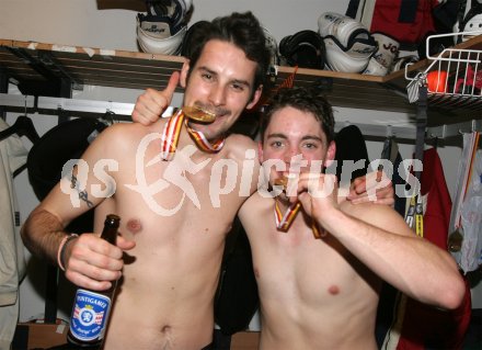 Eishockey Elite Liga. Tarco W?lfe Meister 2004/05. Klagenfurt, am 23.3.2005.
---
pressefotos, pressefotografie, kuess, qs, qspictures, sport, bild, bilder, bilddatenbank