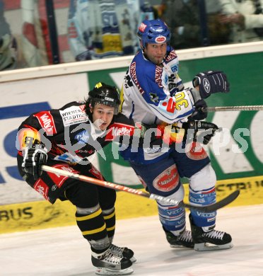 Eishockey Bundesliga. VSV gegen Vienna Capitals. Herbert Hohenberger (VSV), Christian Dolezal  (Caps). Villach, am 9.3.2007.
Foto: Kuess
---
pressefotos, pressefotografie, kuess, qs, qspictures, sport, bild, bilder, bilddatenbank