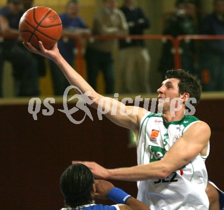 Basketball. W?rthersee Piraten gegen Gunners Oberwart. Selmir Husanovic (Piraten). Klagenfurt, 10.3.2007.
Foto: Kuess
---
pressefotos, pressefotografie, kuess, qs, qspictures, sport, bild, bilder, bilddatenbank