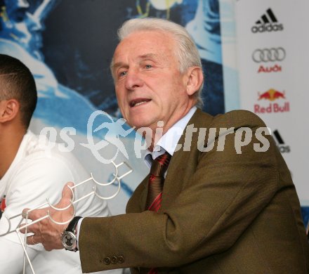 Pressekonferenz Red Bull Salzburg. Giovanni Trapattoni. Salzburg, am 8.3.2007. 
Foto: Kuess
---
pressefotos, pressefotografie, kuess, qs, qspictures, sport, bild, bilder, bilddatenbank