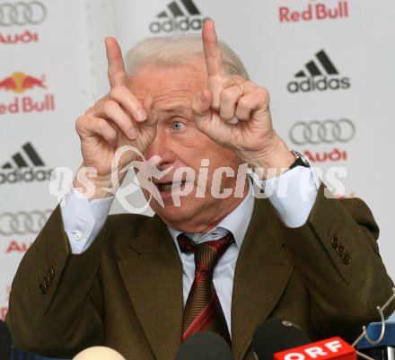 Pressekonferenz Red Bull Salzburg. Giovanni Trapattoni. Salzburg, am 8.3.2007. 
Foto: Kuess
---
pressefotos, pressefotografie, kuess, qs, qspictures, sport, bild, bilder, bilddatenbank