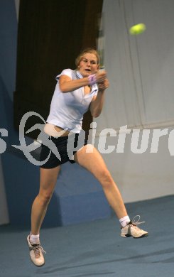 Tennis. K?rntner Hallenmeisterschaft. Vizemeisterin Lisa Schoppitsch (UNIO Klagenfurt). Klagenfurt, am 4.1.2007.
Foto: Pewopixx/Kuess
---
pressefotos, pressefotografie, kuess, qs, qspictures, sport, bild, bilder, bilddatenbank