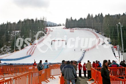 Tarvis. Ski  Weltcup Damen. Abfahrtstraining. Zieleinlauf. Tarvis am 1.3.2007
Foto: Kuess
---
pressefotos, pressefotografie, kuess, qs, qspictures, sport, bild, bilder, bilddatenbank