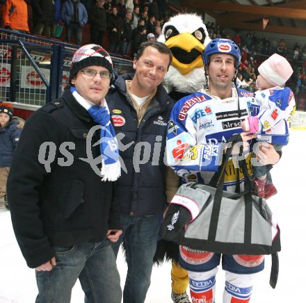 Eishockey Bundesliga. VSV gegen EC Graz 99ers. Spieler des Abends Dany Bousquet. Villach, am 28.1.2007.
Foto: Kuess
---
pressefotos, pressefotografie, kuess, qs, qspictures, sport, bild, bilder, bilddatenbank