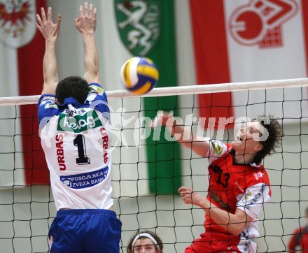 Volleyball. Cup Final Four. SK Posojilnica Aich/Dob gegen Hypo VBK Klagenfurt.  Breuss Simon (HYPO). Lippitsch Hanno (AICH). Klagenfurt, 25.2.2007
Foto: Kuess 
---
pressefotos, pressefotografie, kuess, qs, qspictures, sport, bild, bilder, bilddatenbank