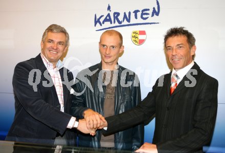 Tennis. Pressekonferenz. Ronnie Leitgeb, Nikolay Davydenko, Landeshauptmann J?rg Haider. Klagenfurt, am 5.3.2007.
Foto: Kuess
---
pressefotos, pressefotografie, kuess, qs, qspictures, sport, bild, bilder, bilddatenbank