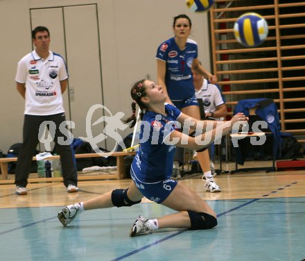 Volleyball Europacup. ATSC Wildcats gegen Velika Gorica (Kroatischer Vizemeister). Daniela Fankhauser. Klagenfurt, am 29.10.2005.
---
pressefotos, pressefotografie, kuess, qs, qspictures, sport, bild, bilder, bilddatenbank