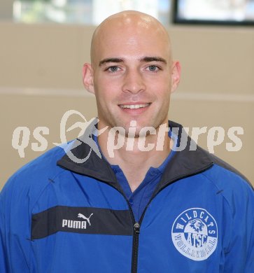 Volleyball Bundesliga. Fototermin ATSC Wildcats. Co-Trainer Lukas Mark. Klagenfurt, am 22.9.2006.
---
pressefotos, pressefotografie, kuess, qs, qspictures, sport, bild, bilder, bilddatenbank