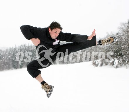 Kickboxen. Bernhard Sussitz. 8-facher Weltmeister. Klagenfurt, am 20.3.2007.
Foto: Kuess
---
pressefotos, pressefotografie, kuess, qs, qspictures, sport, bild, bilder, bilddatenbank