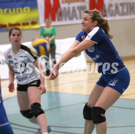 Volleyball Damen MEVZA. ATSC Wildcats gegen Senica. Elena Kaaden, Katharina Grafenauer (Wildcats). Klagenfurt, am 15.12.2006.
Foto: qspictures/Kuess
---
pressefotos, pressefotografie, kuess, qs, qspictures, sport, bild, bilder, bilddatenbank