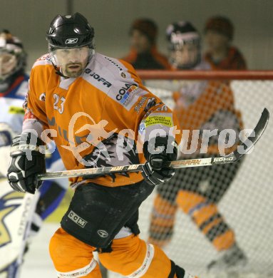 Eishockey Elite Liga. V?lkermarkt gegen Steindorf. Michael Krainer-Bidovec (V?lkermarkt). V?lkermarkt, am 13.1.2007.
Foto: Kuess  
---
pressefotos, pressefotografie, kuess, qs, qspictures, sport, bild, bilder, bilddatenbank