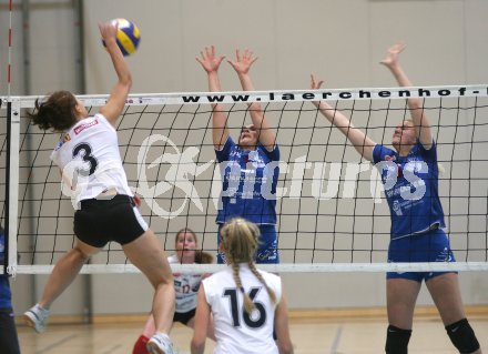 Volleyball Bundesliga. Cup. ATSC Wildcats gegen AVC Klagenfurt. Maja Pr?prost, Sigrid Sumper (ATSC), Marlene Gurker (AVC). Klagenfurt, am 3.12.2006.
Foto: Kuess
---
pressefotos, pressefotografie, kuess, qs, qspictures, sport, bild, bilder, bilddatenbank