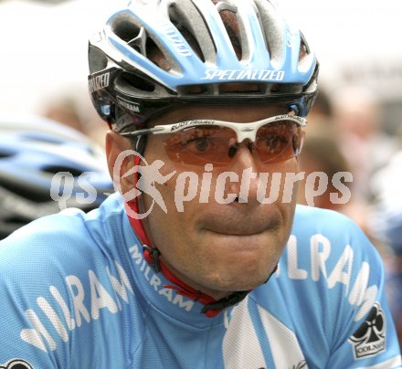 Erik Zabel, Milram, Deutschland; Tour de Neuss; 27.07.2006.
Foto: qspictures/Mareike Engelbrecht
---
pressefotos, pressefotografie, kuess, qs, qspictures, sport, bild, bilder, bilddatenbank