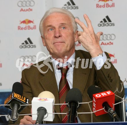 Pressekonferenz Red Bull Salzburg. Giovanni Trapattoni. Salzburg, am 8.3.2007. 
Foto: Kuess
---
pressefotos, pressefotografie, kuess, qs, qspictures, sport, bild, bilder, bilddatenbank