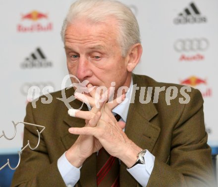 Pressekonferenz Red Bull Salzburg. Giovanni Trapattoni. Salzburg, am 8.3.2007. 
Foto: Kuess
---
pressefotos, pressefotografie, kuess, qs, qspictures, sport, bild, bilder, bilddatenbank