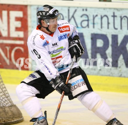 Eishockey Bundesliga. KAC gegen EHC Liwest Black Wings Linz. Rob Shearer (Linz). Klagenfurt, am 26.1.2007.
Foto: Kuess
---
pressefotos, pressefotografie, kuess, qs, qspictures, sport, bild, bilder, bilddatenbank