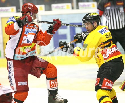 Eishockey Bundesliga. KAC gegen Vienna Capitals. Philippe Horsky (KAC), Chad Allen (Caps). Klagenfurt, am 16.2.2007.
Foto: Kuess
---
pressefotos, pressefotografie, kuess, qs, qspictures, sport, bild, bilder, bilddatenbank