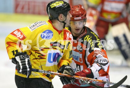 Eishockey Bundesliga. KAC gegen Vienna Capitals. Philippe Horsky (KAC), Gerald Ressmann (Caps). Klagenfurt, am 16.2.2007.
Foto: Kuess
---
pressefotos, pressefotografie, kuess, qs, qspictures, sport, bild, bilder, bilddatenbank