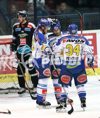 Eishockey Bundesliga. VSV gegen Liwest Black Wings Linz. Torjubel VSV. Villach, am 20.3.2007.
Foto: Kuess
---
pressefotos, pressefotografie, kuess, qs, qspictures, sport, bild, bilder, bilddatenbank