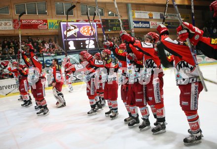 Eishockey Bundesliga. VSV gegen KAC. Jubel KAC. Villach, am 11.3.2007.
Foto: Kuess
---
pressefotos, pressefotografie, kuess, qs, qspictures, sport, bild, bilder, bilddatenbank