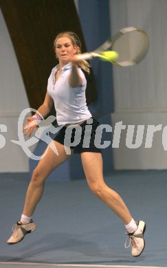 Tennis. K?rntner Hallenmeisterschaft. Vizemeisterin Lisa Schoppitsch (UNION Klagenfurt). Klagenfurt, am 4.1.2007.
Foto: Pewopixx/Kuess
---
pressefotos, pressefotografie, kuess, qs, qspictures, sport, bild, bilder, bilddatenbank