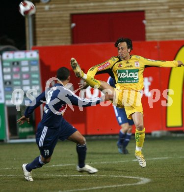 Fussball. ?FB Cup. FC K?rnten gegen Red Bull Salzburg. Johan Vonlnthen (Salzburg). KLagenfurt, am 13.3.2007.
Foto: Kuess
---
pressefotos, pressefotografie, kuess, qs, qspictures, sport, bild, bilder, bilddatenbank