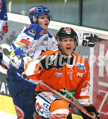 Eishockey Bundesliga. VSV gegen EC Graz 99ers. David Slivnik (VSV), Kevin Kraxner (Graz). Villach, am 28.1.2007.
Foto: Kuess
---
pressefotos, pressefotografie, kuess, qs, qspictures, sport, bild, bilder, bilddatenbank