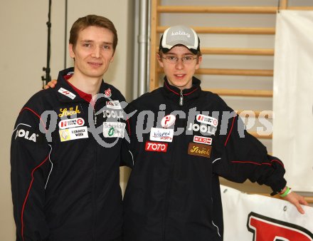 Tischtennis. Werner Schlager, Dominique Plattner. Klagenfurt, am 21.4.2006.
---
pressefotos, pressefotografie, kuess, qs, qspictures, sport, bild, bilder, bilddatenbank