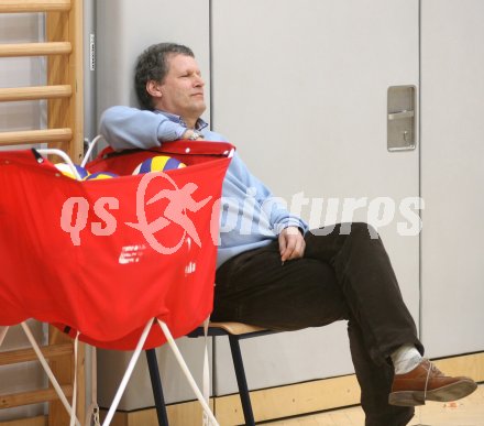 Volleyball Bundesliga. Cup. ATSC Wildcats gegen AVC Klagenfurt. ATSC Obmann Jo Laibacher. Klagenfurt, am 3.12.2006.
Foto: Kuess
---
pressefotos, pressefotografie, kuess, qs, qspictures, sport, bild, bilder, bilddatenbank