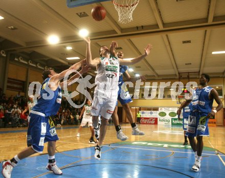 Basketball. W?rthersee Piraten gegen Gunners Oberwart. Srdan Helbich (Piraten). Klagenfurt, am 10.3.2007.
Foto: Kuess
---
pressefotos, pressefotografie, kuess, qs, qspictures, sport, bild, bilder, bilddatenbank