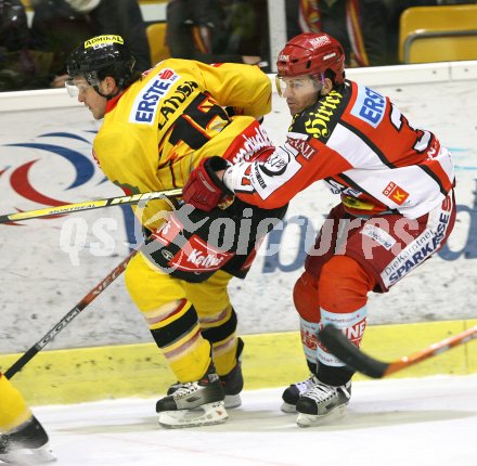 Eishockey Bundesliga. KAC gegen Vienna Capitals. Mario Schaden (KAC), Manuel Latusa (Caps). Klagenfurt, am 16.2.2007.
Foto: Kuess
---
pressefotos, pressefotografie, kuess, qs, qspictures, sport, bild, bilder, bilddatenbank