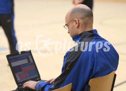 Volleyball Damen MEVZA. ATSC Wildcats gegen Senica. Klagenfurt, am 15.12.2006.
Foto: Kuess
---
pressefotos, pressefotografie, kuess, qs, qspictures, sport, bild, bilder, bilddatenbank