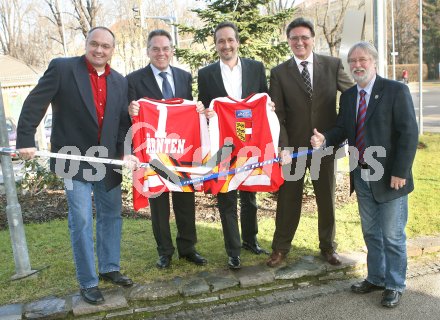 Herbert P?ck, Dieter Kalt, Wolfgang Schantl, Wolfgang Ebner, G?nther Rebernig.
Klagenfurt, 11. 1. 2007
Foto: Powerpixx/Kuess
---
pressefotos, pressefotografie, kuess, qs, qspictures, sport, bild, bilder, bilddatenbank