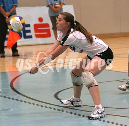 Volleyball Europacup. ATSC Wildcats gegen Limassol. Elena Kaaden. Klagenfurt, am 7.10.2005.
---
pressefotos, pressefotografie, kuess, qs, qspictures, sport, bild, bilder, bilddatenbank