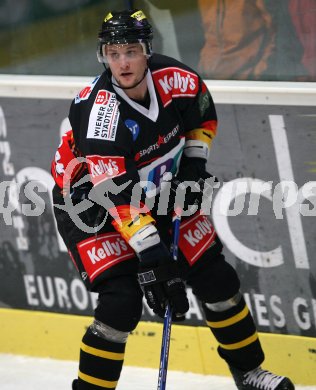 Eishockey Bundesliga. VSV gegen Vienna Capitals. Harlan Pratt (Caps). Villach, am 9.3.2007.
Foto: Kuess
---
pressefotos, pressefotografie, kuess, qs, qspictures, sport, bild, bilder, bilddatenbank