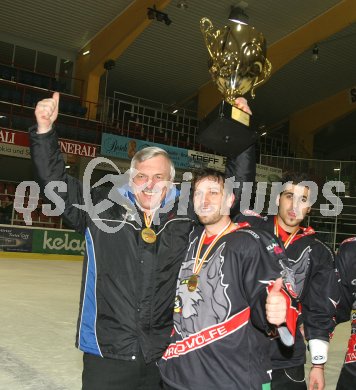 Eishockey Elite Liga. Tarco W?lfe Meister 2004/05. Leopold Leutschacher. Klagenfurt, am 23.3.2005.
---
pressefotos, pressefotografie, kuess, qs, qspictures, sport, bild, bilder, bilddatenbank