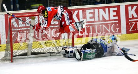 Eishockey Bundesliga. VSV gegen KAC. Christian Ban (KAC), Gert Prohaska (VSV). Villach, am 11.3.2007.
Foto: Kuess
---
pressefotos, pressefotografie, kuess, qs, qspictures, sport, bild, bilder, bilddatenbank