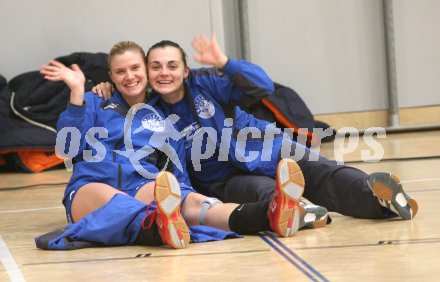 Volleyball Damen MEVZA. ATSC Wildcats gegen Senica. Sigrid Sumper, Maja Pr?prost (Wildcats). Klagenfurt, am 15.12.2006.
Foto: qspictures/Kuess
---
pressefotos, pressefotografie, kuess, qs, qspictures, sport, bild, bilder, bilddatenbank