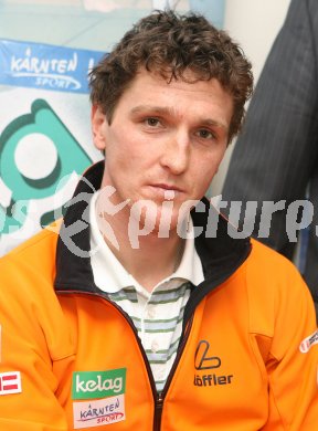 Pressekonferenz Biathlon, Nordische Kombination. Fritz Pinter. Klagenfurt, am 16.1.2007.
Foto: Kuess
---
pressefotos, pressefotografie, kuess, qs, qspictures, sport, bild, bilder, bilddatenbank