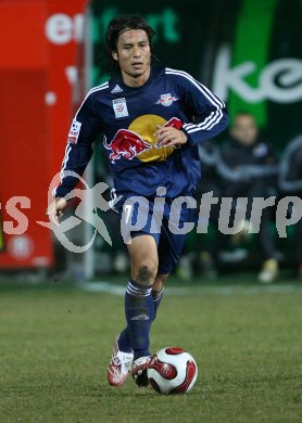 Fussball ?FB Cup. FC K?rnten gegen Red Bull Salzburg. Tsuneyasu Miyamoto (Salzburg). Klagenfurt, am 13.3.2007.
Foto: Kuess
---
pressefotos, pressefotografie, kuess, qs, qspictures, sport, bild, bilder, bilddatenbank