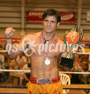 Kickboxen. Staatsmeisterschaft. Dejan Milicevic,(Klagenfurt Fight Club). Velden, am 23.6.2006.
Foto: Kuess
---
pressefotos, pressefotografie, kuess, qs, qspictures, sport, bild, bilder, bilddatenbank