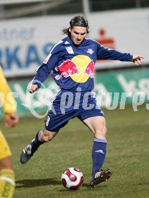 Fussball ?FB Cup. FC K?rnten gegen Red Bull Salzburg. Remo Meyer (Salzburg). Klagenfurt, am 13.3.2007.
Foto: Kuess
---
pressefotos, pressefotografie, kuess, qs, qspictures, sport, bild, bilder, bilddatenbank