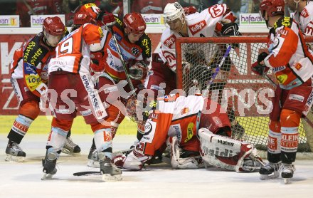 Eishockey Bundesliga. KAC gegen Jesenice. Gestocher vor dem KAC Tor. Klagenfurt, am 4.3.2007.
Foto: Kuess
---
pressefotos, pressefotografie, kuess, qs, qspictures, sport, bild, bilder, bilddatenbank