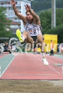 Wolfsberg, K?rnten, ?sterreich. 100 Minuten Zehnkampf in Wolfsberg. Weitsprung. Attila Zsivoczky (Ungarn). Wolfsberg, am 26.8.2005.
Foto: Kuess

---
pressefotos, pressefotografie, kuess, qs, qspictures, sport, bild, bilder, bilddatenbank