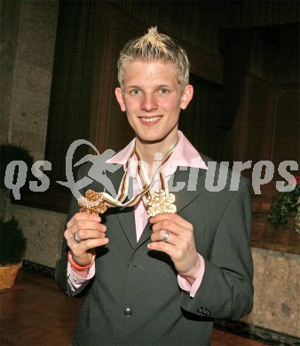 Schi, Ski, Nordisch, Schispringen, Thomas Morgenstern.Weltmeister im Mannschaftsspringen. Seeboden, am 2.4.2005.
---
pressefotos, pressefotografie, kuess, qs, qspictures, sport, bild, bilder, bilddatenbank