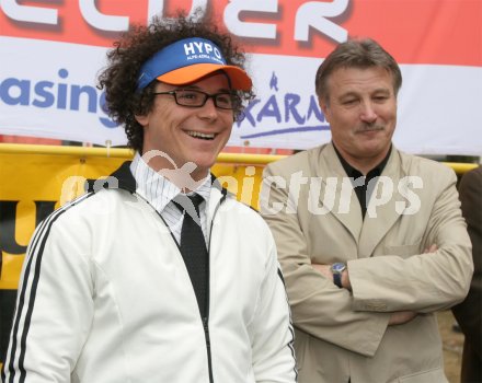 Schi Alpin, Weltcup. Empfang Rainer Sch?nfelder. Rainer Sch?nfelder und Bgm. Stefan Visotschnig. Bleiburg, am 19.3.2005.
---
pressefotos, pressefotografie, kuess, qs, qspictures, sport, bild, bilder, bilddatenbank