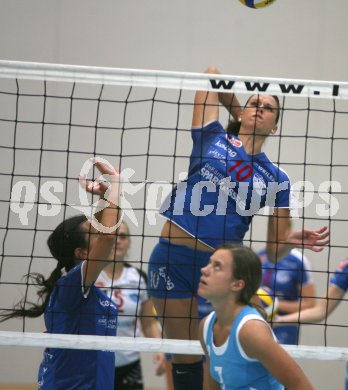 Volleyball. MEVZA. ATSC Wildcats gegen TPV Novo Mesto. Mojca Dolinar. Klagenfurt, am 29.9.2006.
---
pressefotos, pressefotografie, kuess, qs, qspictures, sport, bild, bilder, bilddatenbank